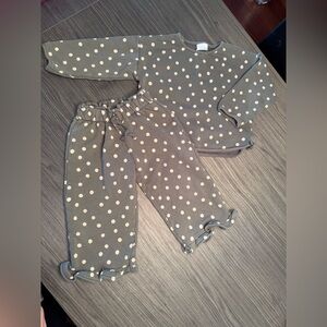 Zara Kids Sweatsuit Set - Gray with Cream Polka Dots